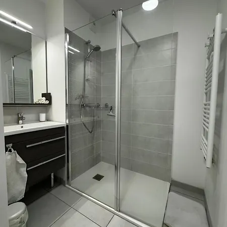 T3 - Centre *